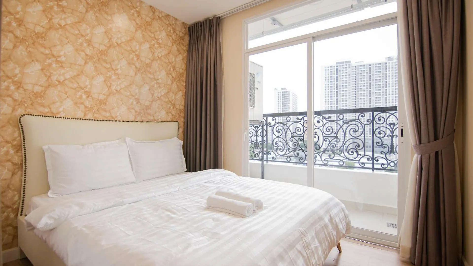 Le Places The Grand Riverside Saigon Apartment Ho Chi Minh-stad 0*,  Vietnam