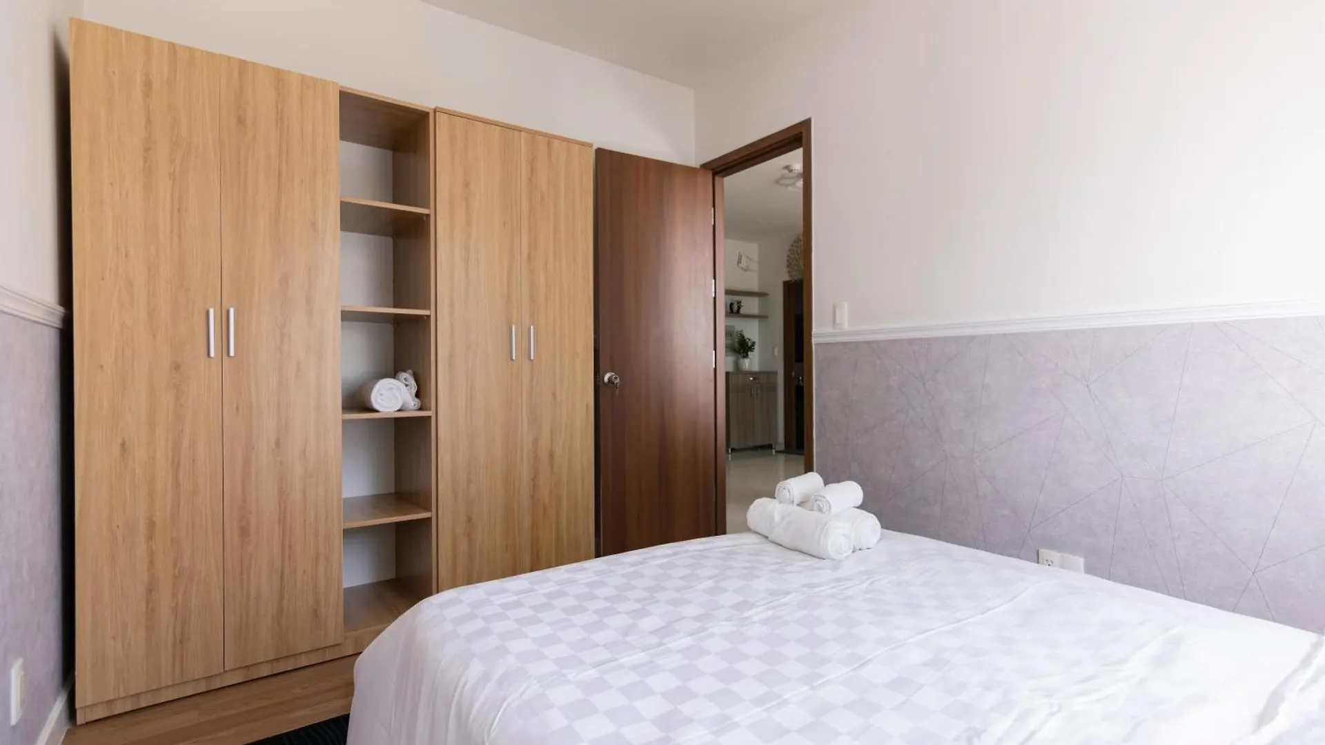 Le Places The Grand Riverside Saigon Apartment Ho Chi Minh City