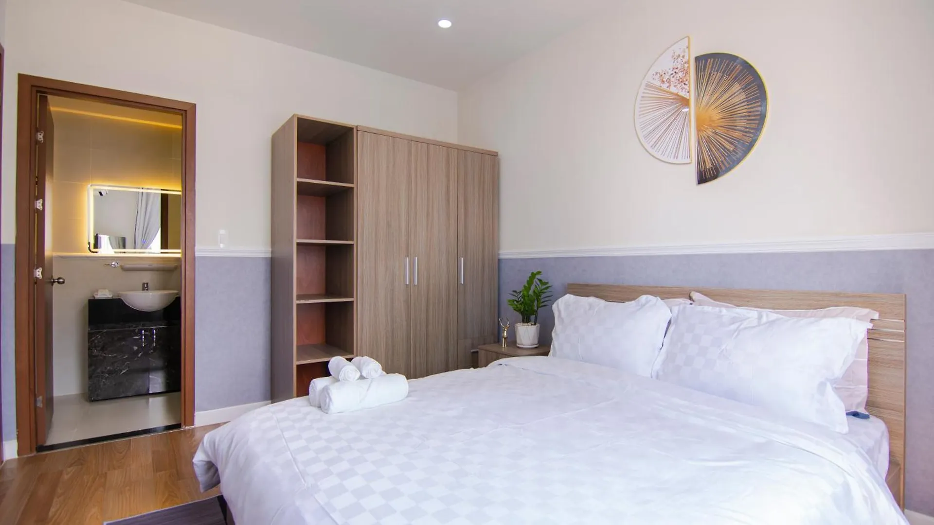 Le Places The Grand Riverside Saigon Apartment Ho Chi Minh City