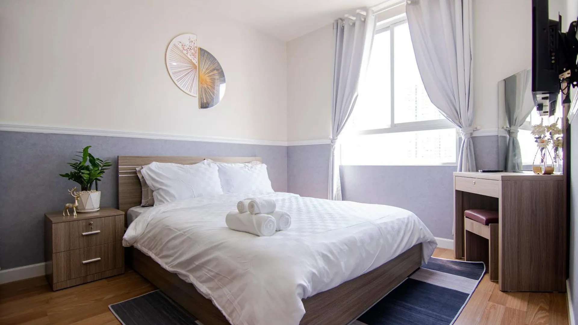Le Places The Grand Riverside Saigon Apartment Ho Chi Minh City