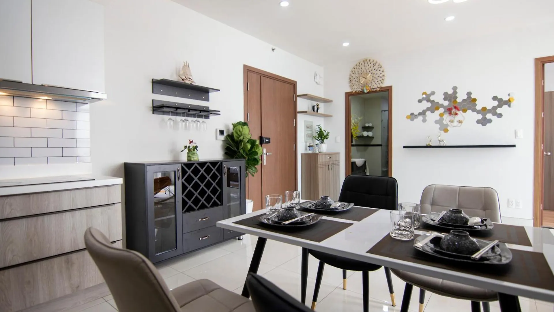 Le Places The Grand Riverside Saigon Apartment Ho Chi Minh City