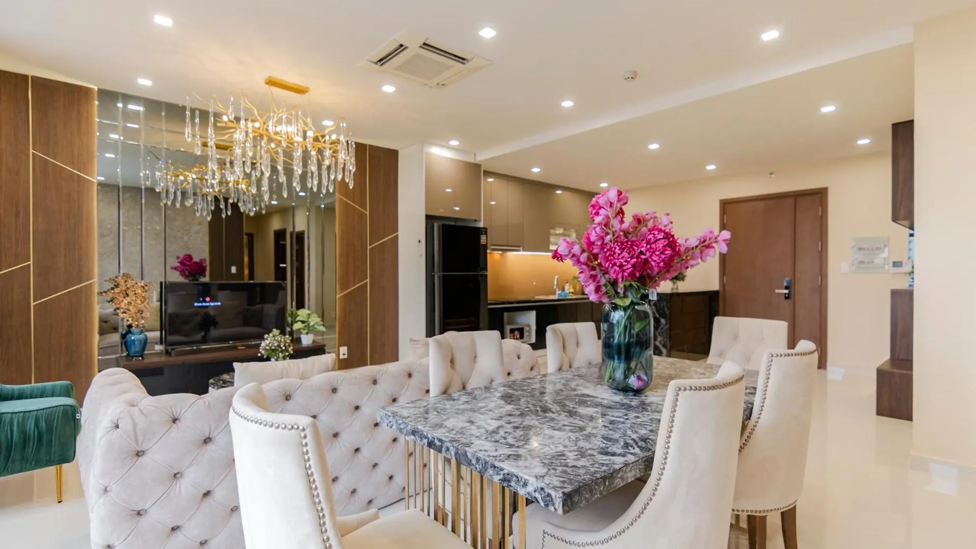 Le Places The Grand Riverside Saigon Apartment Ho Chi Minh City