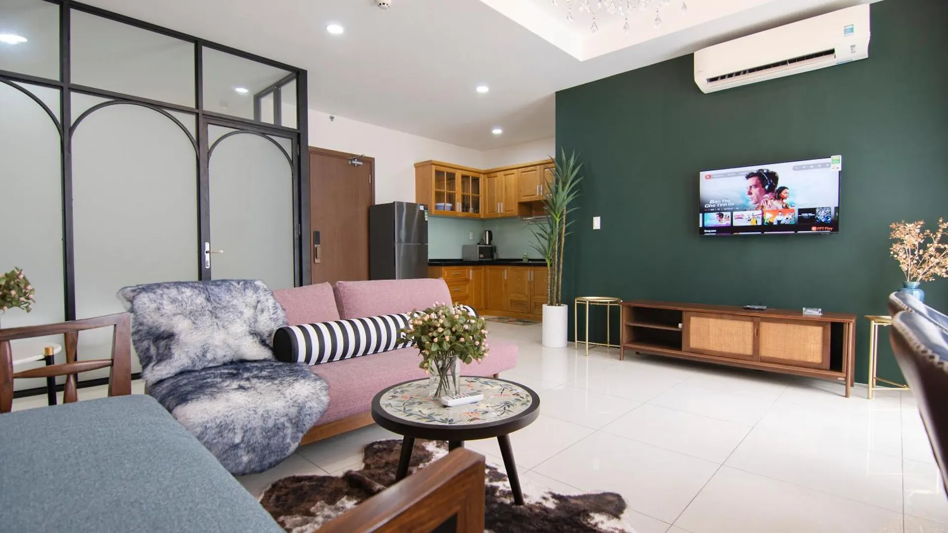 Le Places The Grand Riverside Saigon Apartment Ho Chi Minh City Vietnam