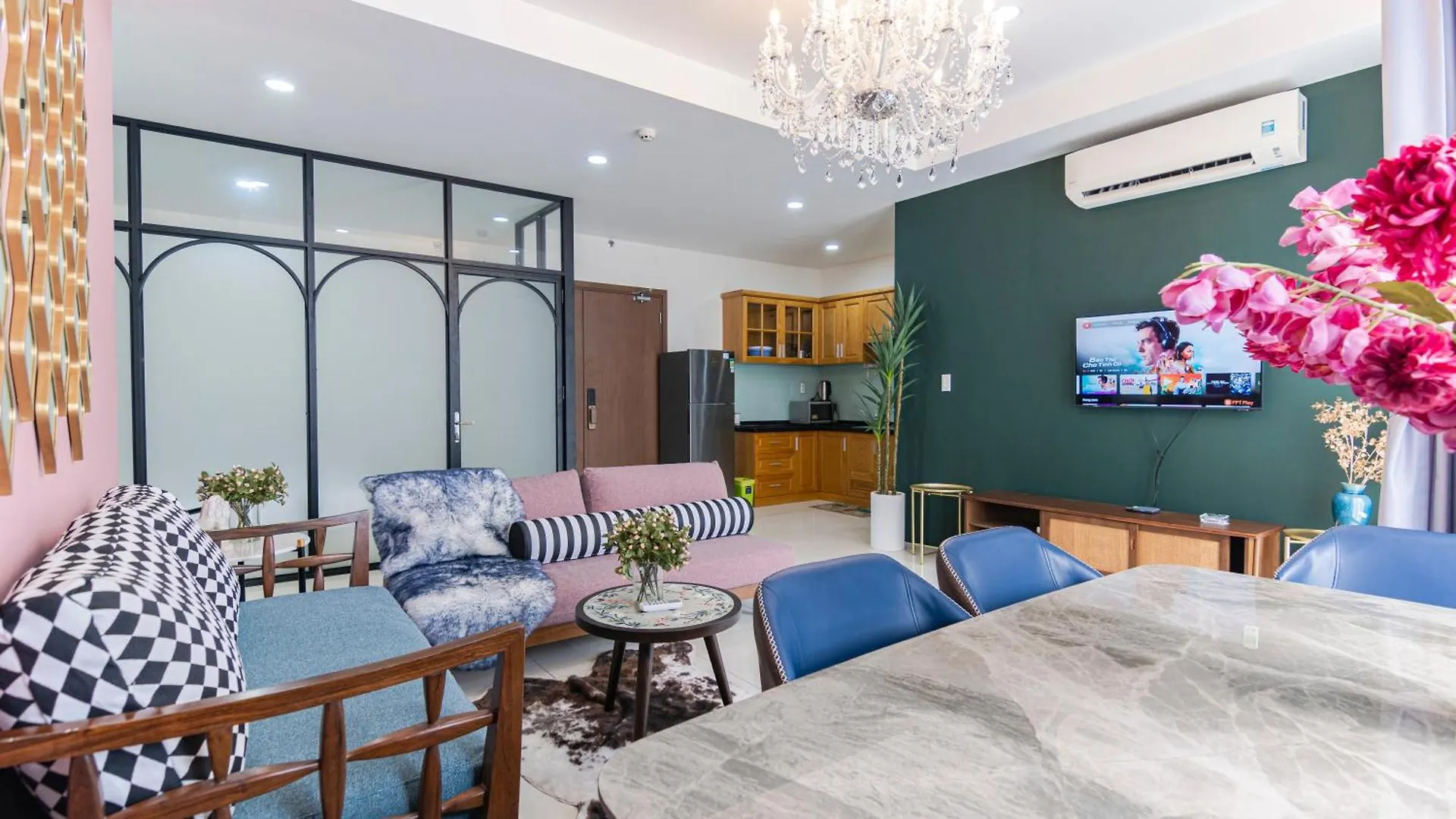 Le Places The Grand Riverside Saigon Apartment Ho Chi Minh City Vietnam