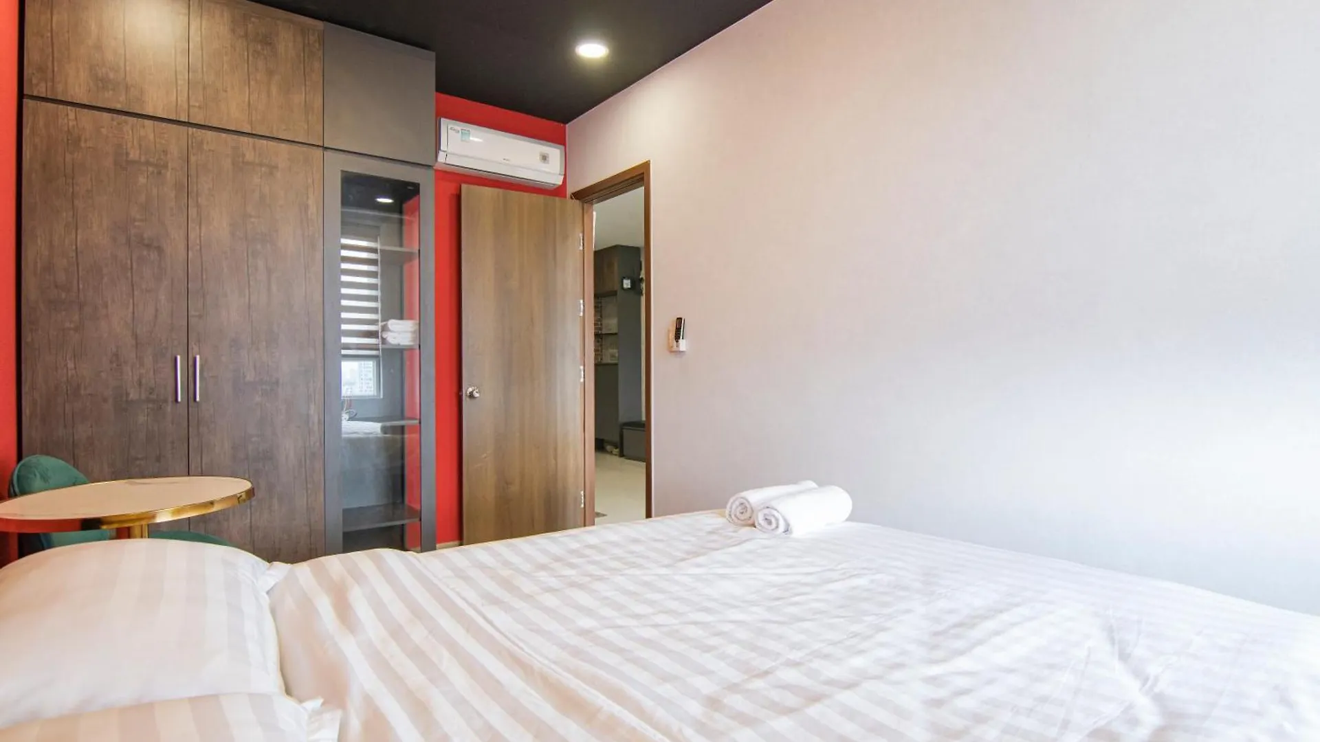 Le Places The Grand Riverside Saigon Apartment Ho Chi Minh City