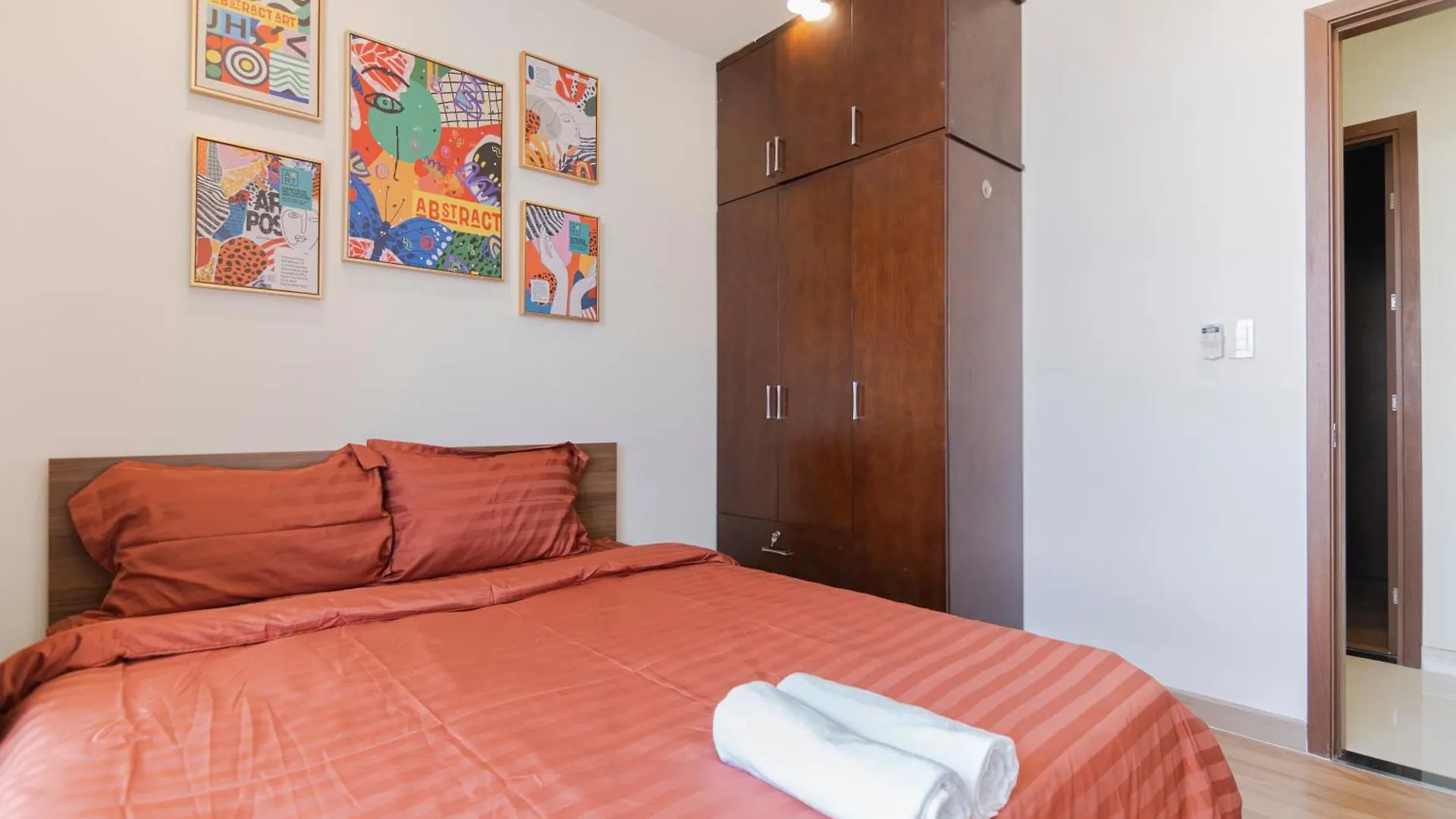 Le Places The Grand Riverside Saigon Apartment Ho Chi Minh City