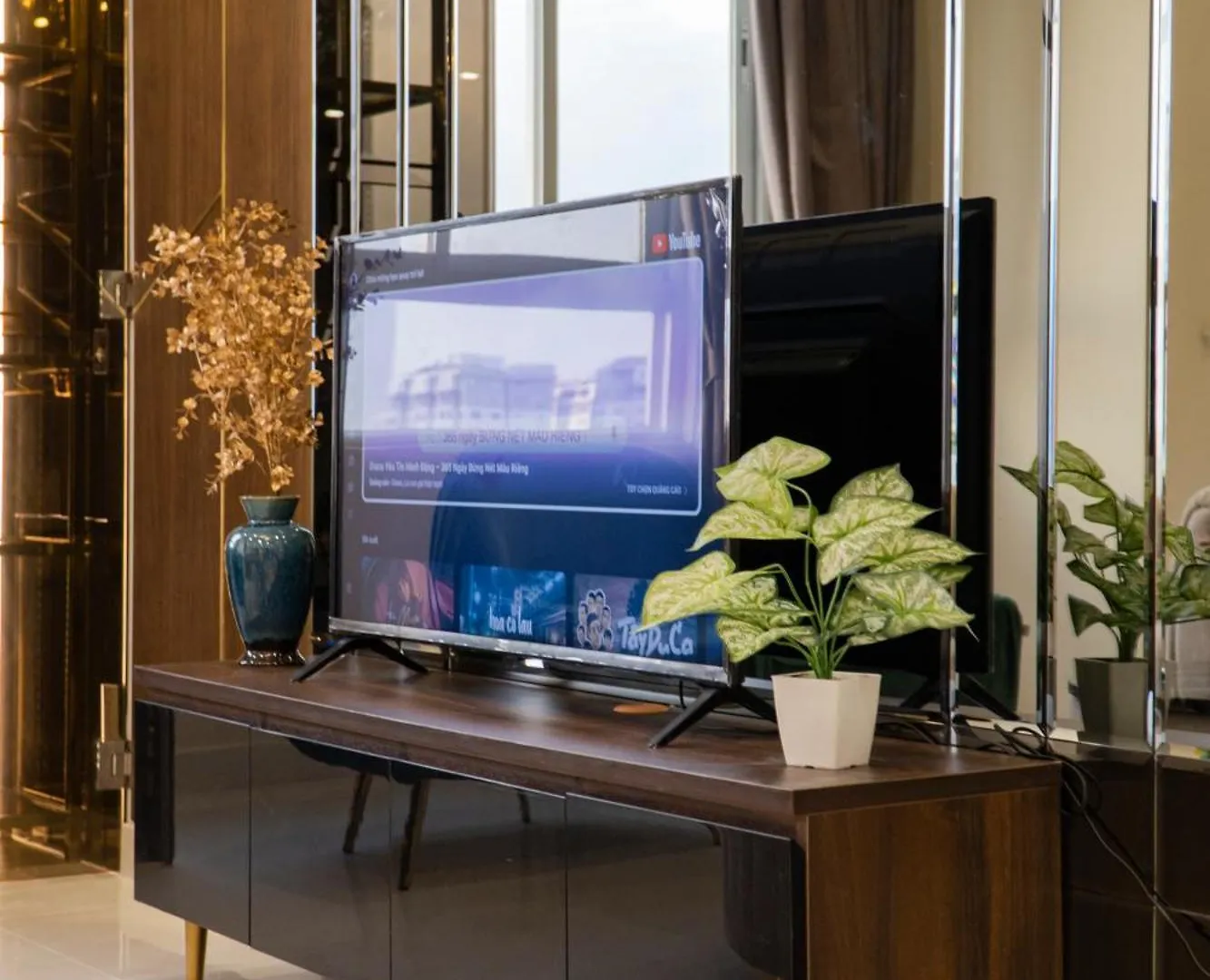 Le Places The Grand Riverside Saigon Apartment Ho Chi Minh City