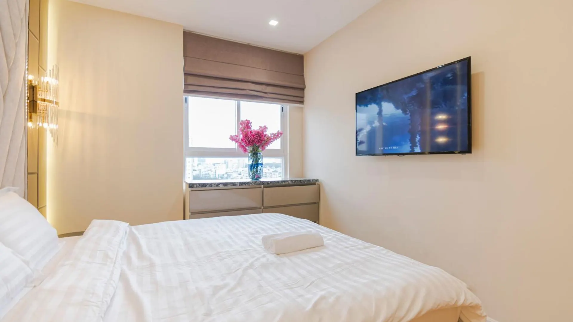 Le Places The Grand Riverside Saigon Apartment Ho Chi Minh City